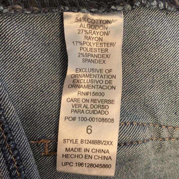 Democracy Jeans - Picture 4 of 7